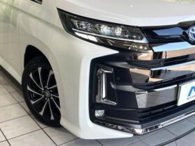 
									TOYOTA Noah S-Z Pearl White 2023′ FGF4G full								
