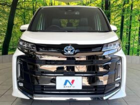 
									TOYOTA Noah S-Z Pearl White 2023′ FGF4G full								