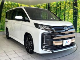 
									TOYOTA Noah S-Z Pearl White 2023′ FGF4G full								