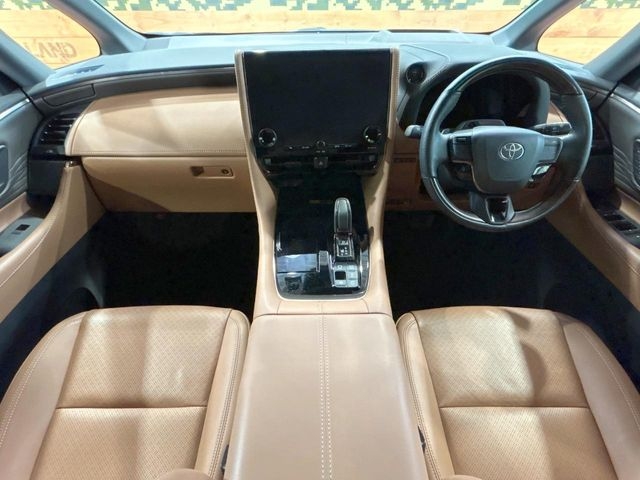 TOYOTA Vellfire Z Premier White 2023′ FGFGL
