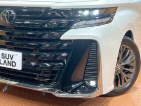 
									TOYOTA Vellfire Z Premier White 2023′ FGFGL full								