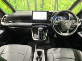 
									TOYOTA Voxy S-Z Pearl White 2024′ FGFLR full								