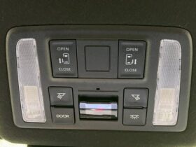 
									TOYOTA Voxy S-Z Pearl White 2024′ FGFLR full								