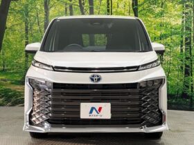 
									TOYOTA Voxy S-Z Pearl White 2024′ FGFLR full								