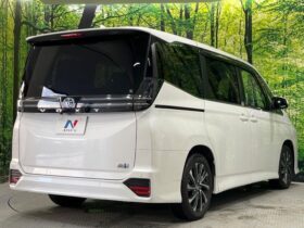 
									TOYOTA Voxy S-Z Pearl White 2024′ FGFLR full								