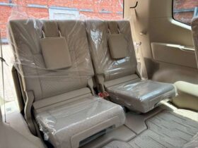 
									TOYOTA Land Cruiser Wagon ZX Pearl White 2023′ FGFO5 full								