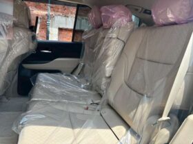
									TOYOTA Land Cruiser Wagon ZX Pearl White 2023′ FGFO5 full								