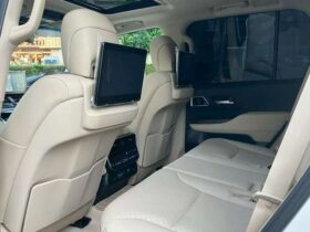 
									TOYOTA Land Cruiser Wagon ZX Pearl White 2024′ FGFOJ full								