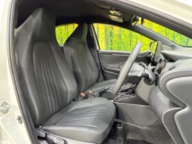
									TOYOTA Yaris G Pearl White 2020′ FGFVR full								