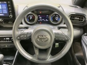 
									TOYOTA Yaris G Pearl White 2020′ FGFVR full								