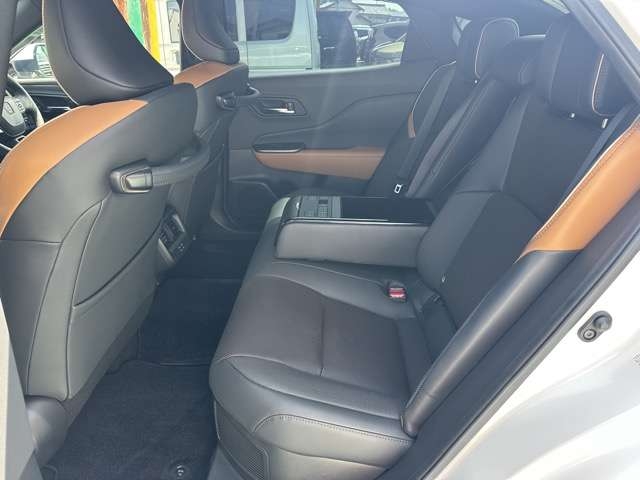 TOYOTA Crown CrossOver RS Advanced Pearl White 2022′ FGGDK