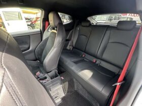 
									TOYOTA Yaris RZ High Performance Pearl White 2025′ FGGER full								