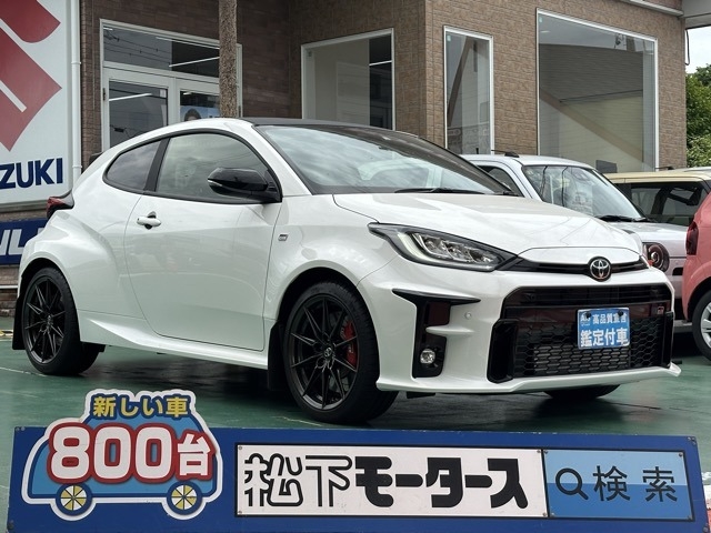 TOYOTA Yaris RZ High Performance White 2022′ FGGEV