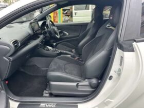
									TOYOTA Yaris RZ High Performance White 2022′ FGGEV full								