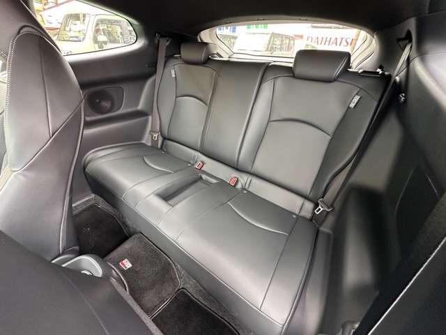 TOYOTA Yaris RZ High Performance White 2022′ FGGEV