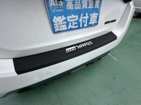 
									TOYOTA Yaris RZ High Performance White 2022′ FGGEV full								