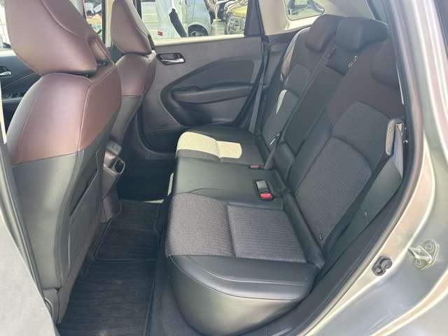 NISSAN AURA G Silver 2023′ FGGEY