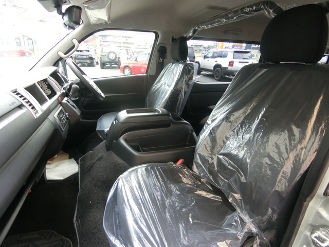 TOYOTA Hiace Van 2.8 Super GL Wide Dark Plastic Green 2025′ FGJCB