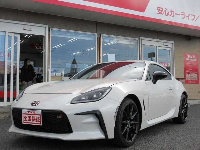 TOYOTA 86 RZ Pearl White 2023′ FGJPE
