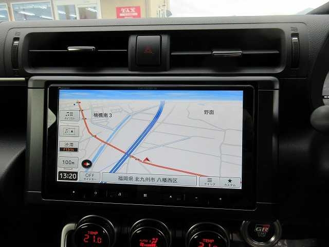 TOYOTA 86 RZ Pearl White 2023′ FGJPE