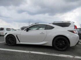 
									TOYOTA 86 RZ Pearl White 2023′ FGJPE full								
