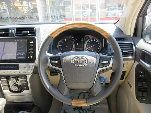TOYOTA Land Cruiser Prado TZ-G Pearl White 2023′ FGJPG