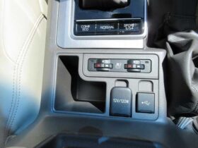 
									TOYOTA Land Cruiser Prado TZ-G Pearl White 2023′ FGJPG full								