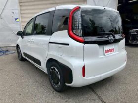 
									TOYOTA Sienta Z HV White 2025′ FGJPU full								