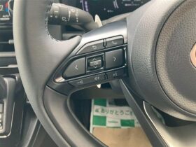 
									TOYOTA Sienta Z HV White 2025′ FGJPU full								