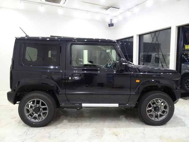 SUZUKI Jimny XC 4WD Black 2025′ FIOFE