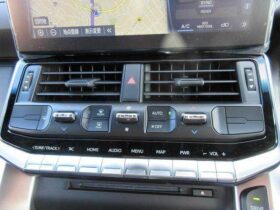 
									TOYOTA Land Cruiser Wagon AX 7 Person Black 2024′ FIOHR full								