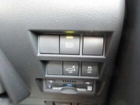 
									TOYOTA Land Cruiser Wagon AX 7 Person Black 2024′ FIOHR full								