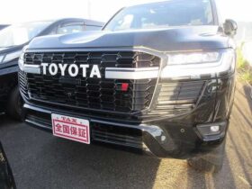 
									TOYOTA Land Cruiser Wagon AX 7 Person Black 2024′ FIOHR full								