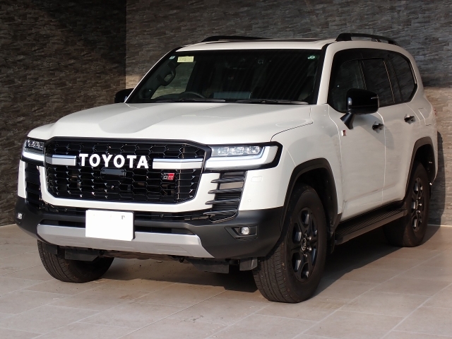 TOYOTA Land Cruiser Wagon GR Sport Pearl White 2024′ FKHHO