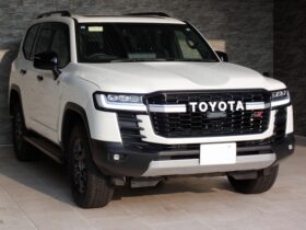 
									TOYOTA Land Cruiser Wagon GR Sport Pearl White 2024′ FKHHO full								