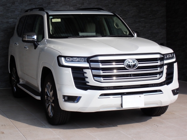 TOYOTA Land Cruiser Wagon ZX Pearl White 2024′ FKHHY