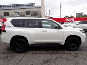 
									TOYOTA Land Cruiser Prado TX L Packe 70th Anivasari LTD Pearl White 2022′ FKHJ8 full								