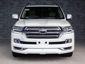 
									TOYOTA Land Cruiser Wagon ZX Pearl White 2020′ FKHLP full								