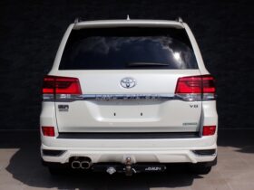 
									TOYOTA Land Cruiser Wagon ZX Pearl White 2020′ FKHLP full								