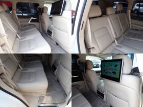 
									TOYOTA Land Cruiser Wagon ZX Pearl White 2020′ FKHLP full								
