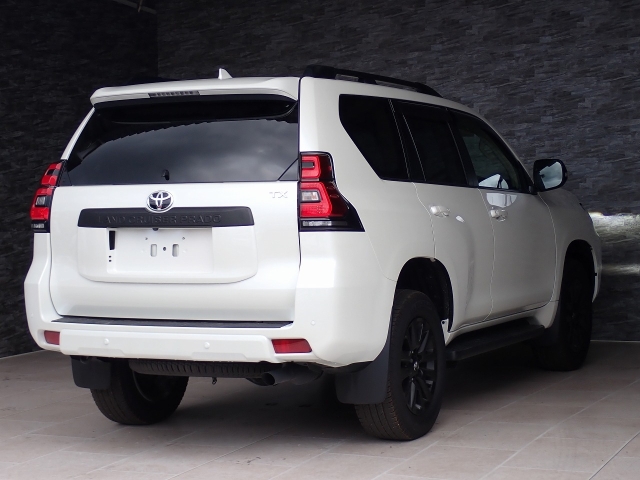 TOYOTA Land Cruiser Prado TX L Packet Matte Black Ed Pearl White 2023′ FKHM8