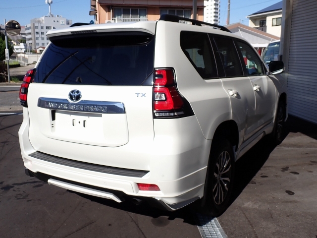 TOYOTA Land Cruiser Prado TX L Package Pearl White 2020′ FKHMJ