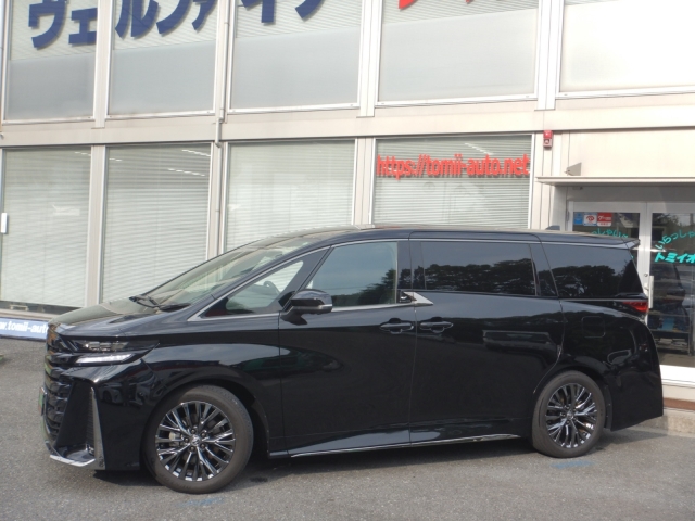 TOYOTA Vellfire Z Premier Black 2023′ FKHN6