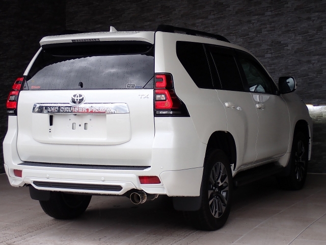 TOYOTA Land Cruiser Prado TX L Package Pearl White 2022′ FKHNK
