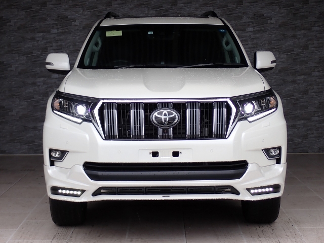 TOYOTA Land Cruiser Prado TX L Package Pearl White 2022′ FKHNK