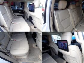 
									TOYOTA Land Cruiser Wagon ZX Pearl White 2024′ FKHNT full								
