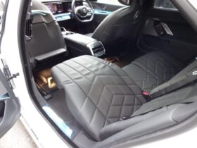 
									BMW 7 Series 740i Excellence Pearl White 2024′ FKHPN full								