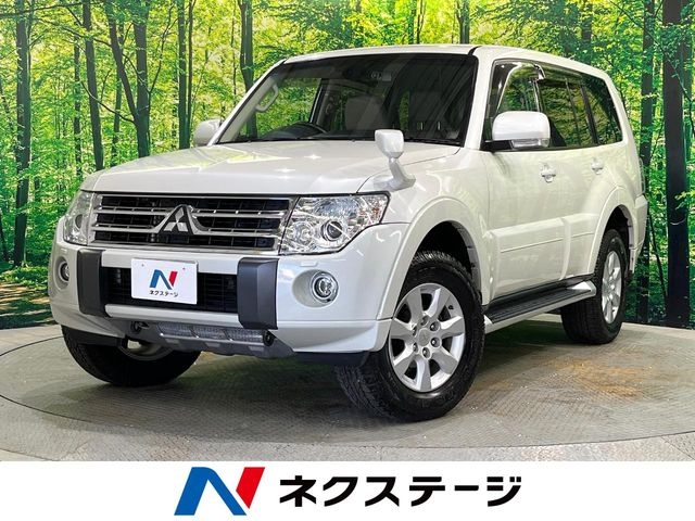 MITSUBISHI Pajero Exceed Pearl White 2010′ FKPOY