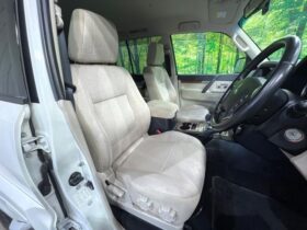 
									MITSUBISHI Pajero Exceed Pearl White 2010′ FKPOY full								