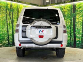
									MITSUBISHI Pajero Exceed Pearl White 2010′ FKPOY full								